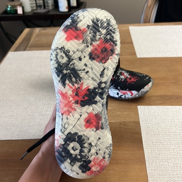 Training shoes - Picture 2 of 7